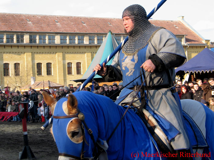 Ritter zu Pferd_b